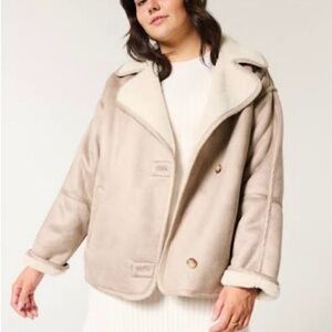 Hollister Women's Cream Pea Coat